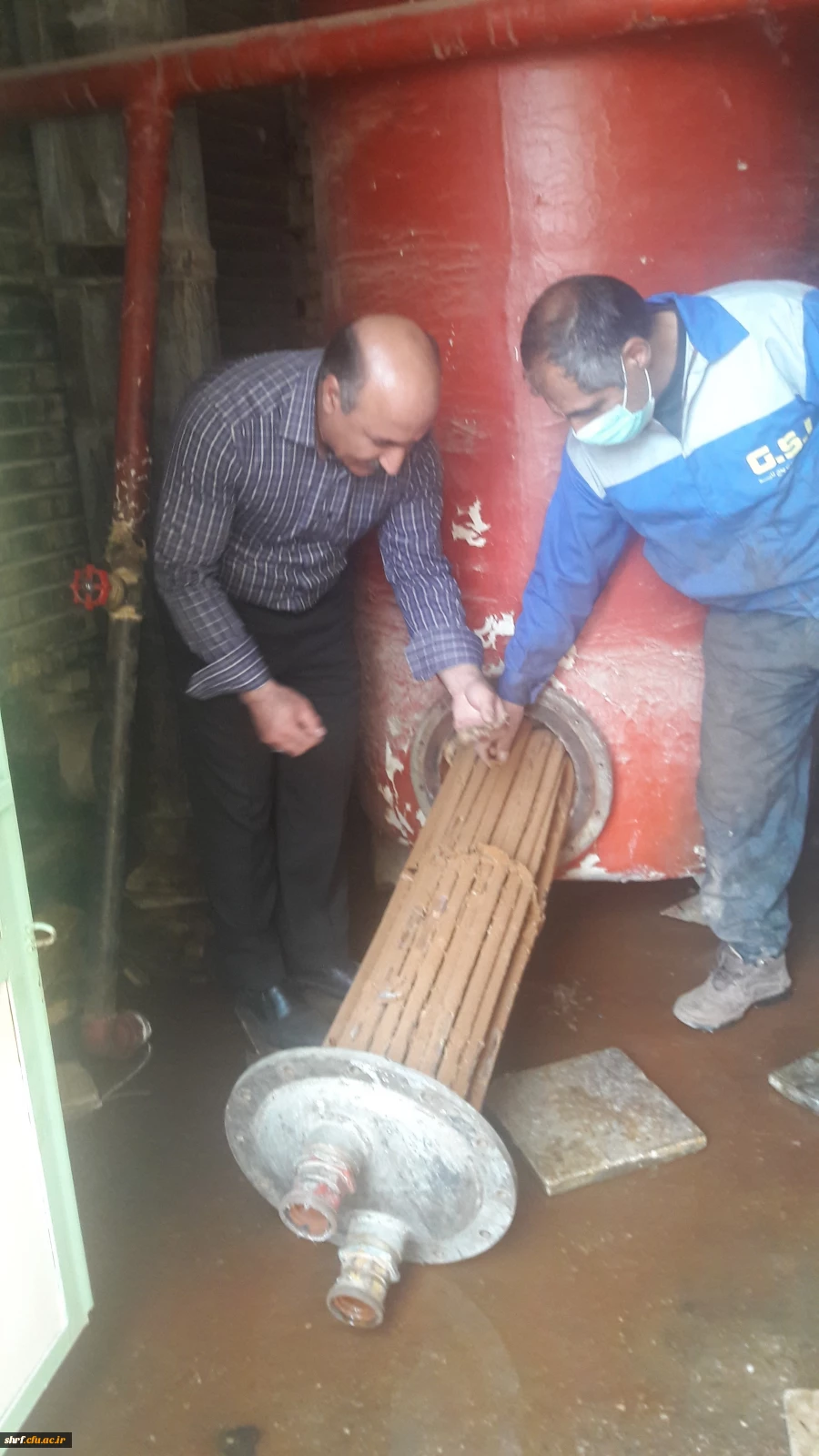 بهسازی موتورخانه های سیستم گرمایی مرکز آموزش عالی شهید رجایی فرخشهر 3