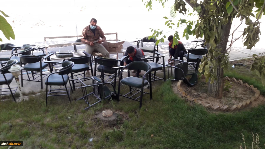 تعمیر صندلی های دانشجویی در مرکز آموزش عالی شهید رجایی فرخشهر 2