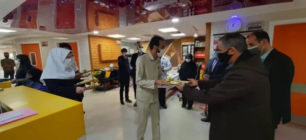 تجلیل از پرستاران بیمارستان شهر فرخشهر به مناسبت روز پرستار 4