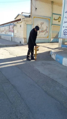 
بازدید مهندس ناظر شرکت مخابرات استان مهندس بهرامی از مرکز شهید رجایی فرخشهر برای تعیین مسیر حفاری فیبر نوری 2